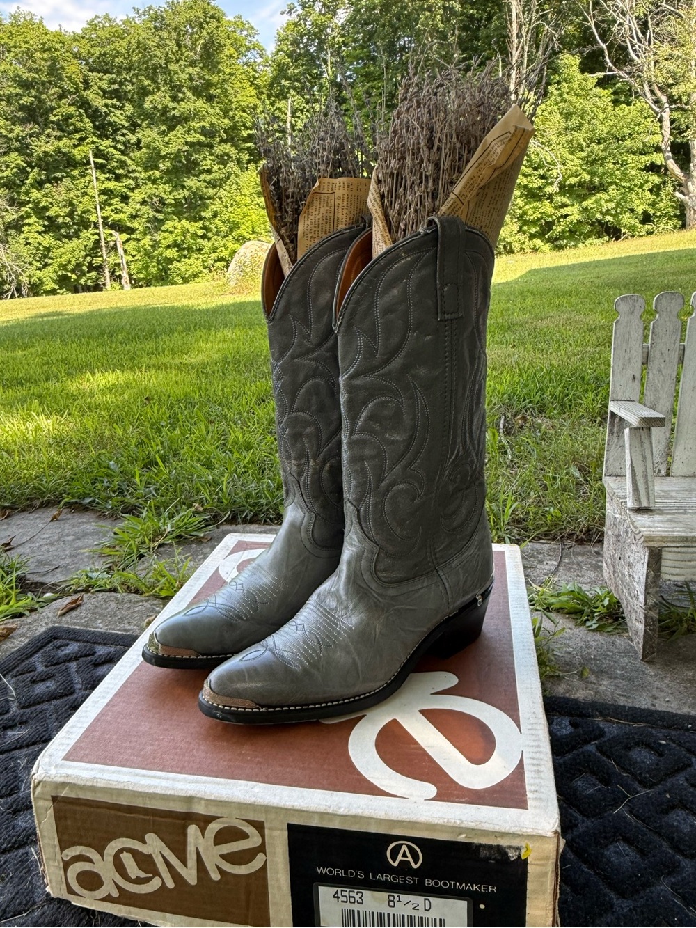 Vintage ACME Gray Metal Detailed Leather Western Cowboy Boots